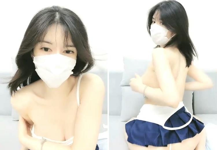 无水印软绵绵无力极品美乳粉穴妹子自摸洗澡诱惑脱光光沙发上摆弄姿势掰开粉穴