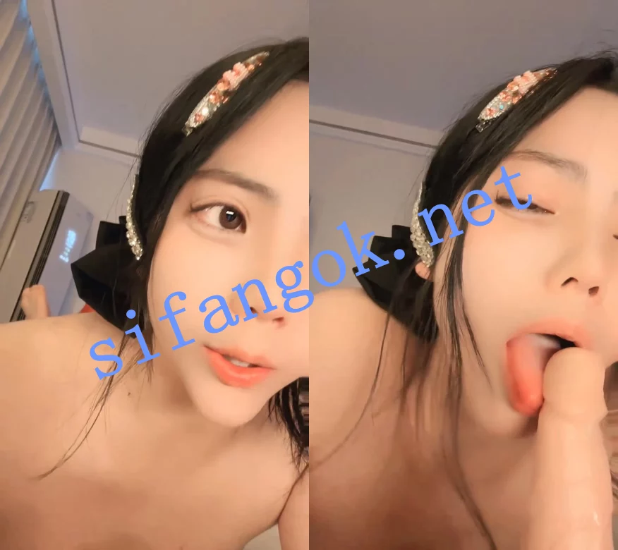 番茄主播-果冻 千元1V1房全裸展示及跳蛋假JJ自慰喷水秀