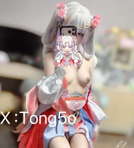 痛酱@Tong5o 新作 [福利订阅] Cos各种角色囗交做爱日常 [3P16V-565MB]