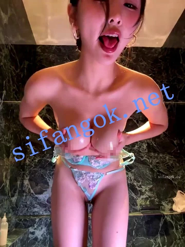 ☛ST开票【nidekikibabe】温泉洗澡票乖女儿发骚各种姿势肛珠